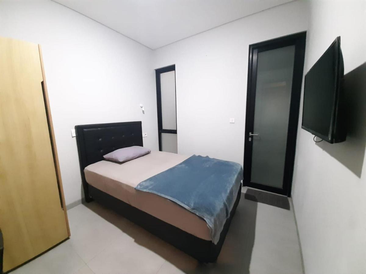 Готель Oyo Life 92770 Cozy Puri 22 Джакарта Екстер'єр фото